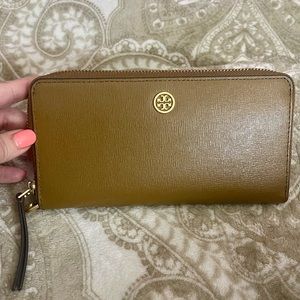 Tory Burch Wallet
